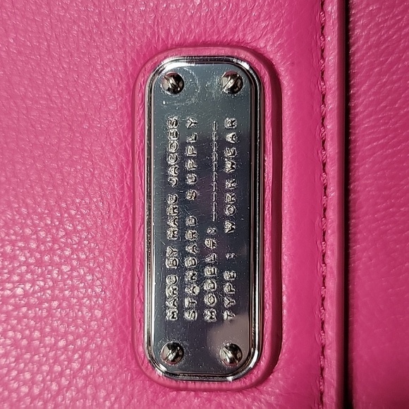 Marc by Marc Jacobs, Pink Crossbody, Awesome Condition! - Picture 2 of 10